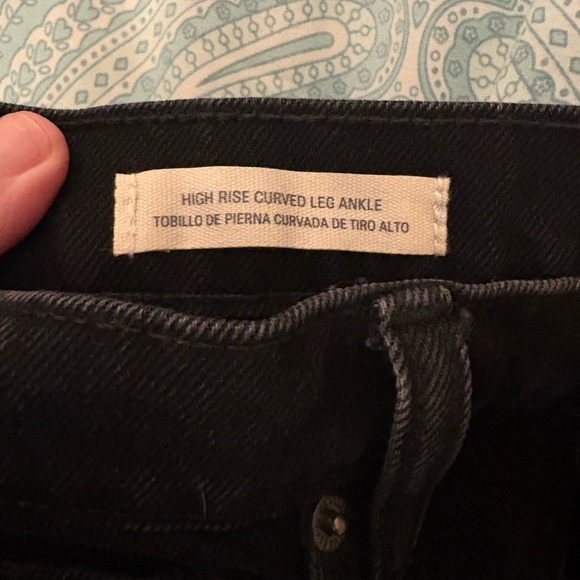 Universal Thread High Rise Barrel Jeans - Picture 5 of 6